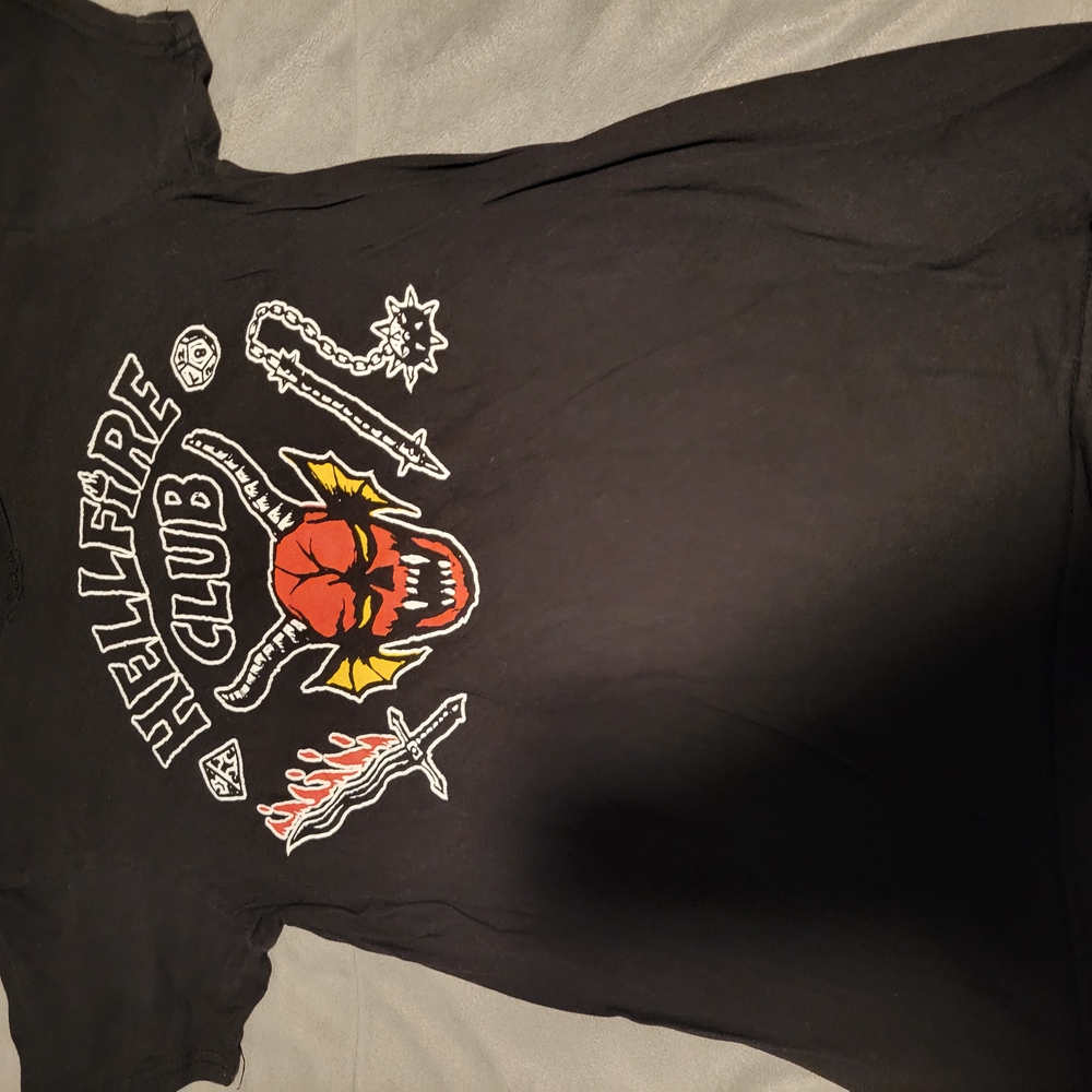 Netflix Black and Red Short Sleeve Tee with Graphic Design